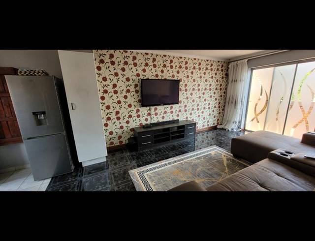 2 BEDROOM TOWNHOUSE FOR SALE IN LIEFDE EN VREDE